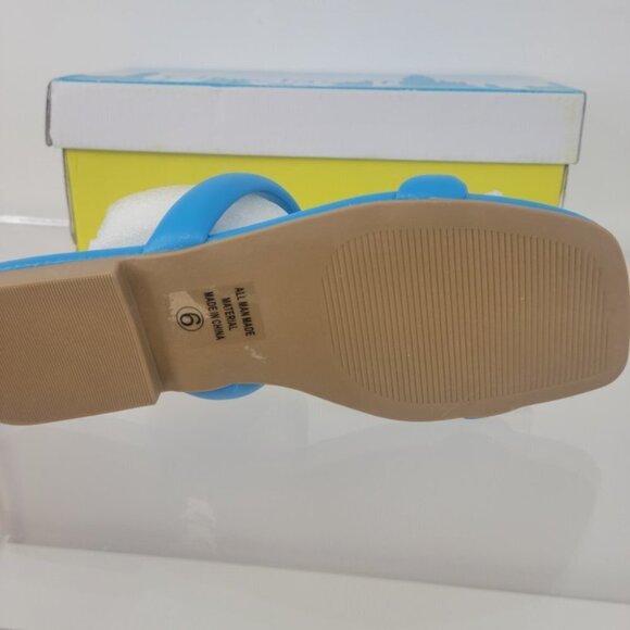 City Classified  Flat Sandals - Picture 6 of 7